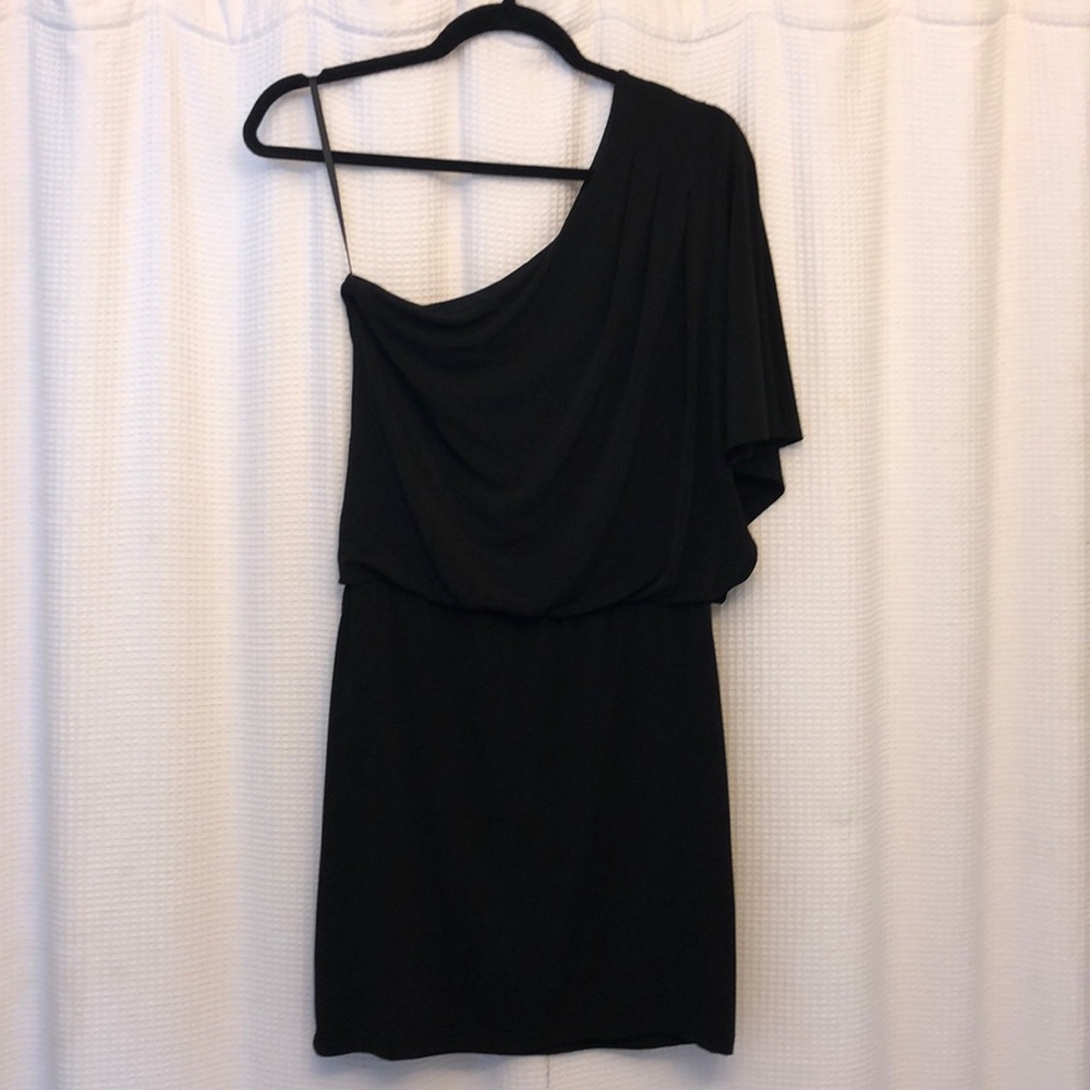 One shoulder dress